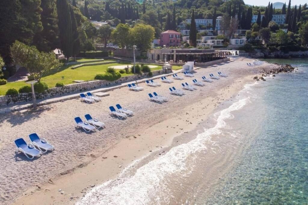 Villa Pergola -Apartment Roko Mlini Buitenkant foto