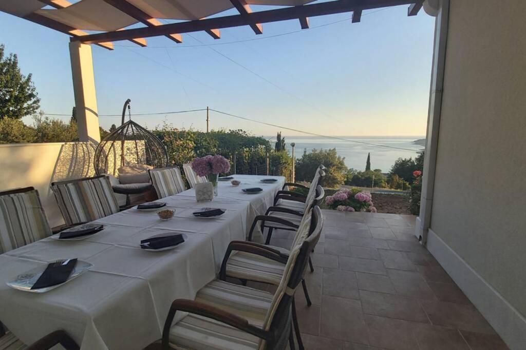 Villa Pergola -Apartment Roko Mlini Buitenkant foto