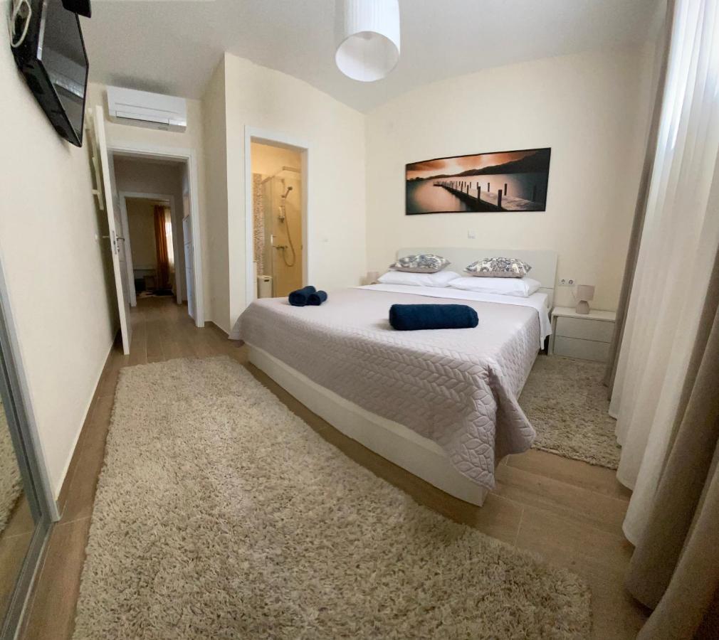 Villa Pergola -Apartment Roko Mlini Buitenkant foto