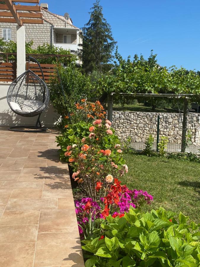 Villa Pergola -Apartment Roko Mlini Buitenkant foto
